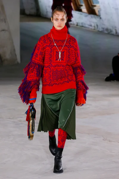 Look 2